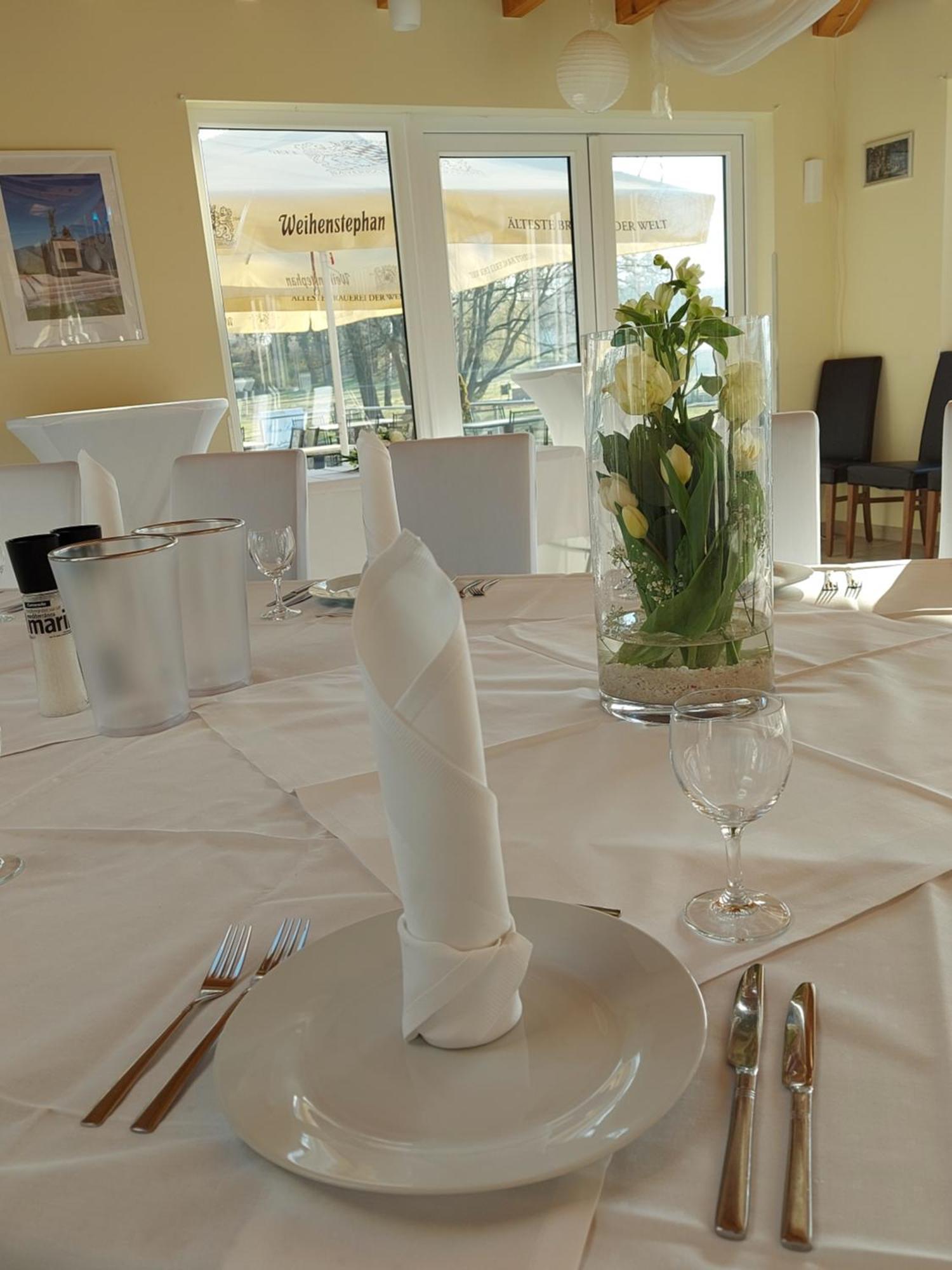 Land-Gut-Hotel- Weisser Schwan Цоссен Экстерьер фото